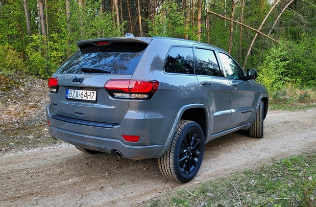 Jeep Grand Cherokee cena 131000 przebieg: 40000, rok produkcji 2021 z Obrzycko małe 379